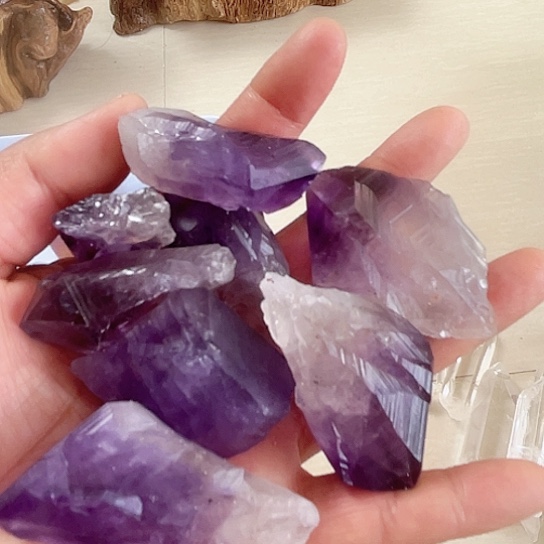 天然水晶原石未镶嵌水晶千****心