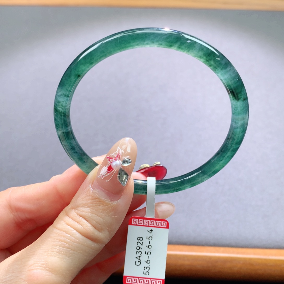 翡翠手镯未镶嵌天然翡翠手镯叮当镯