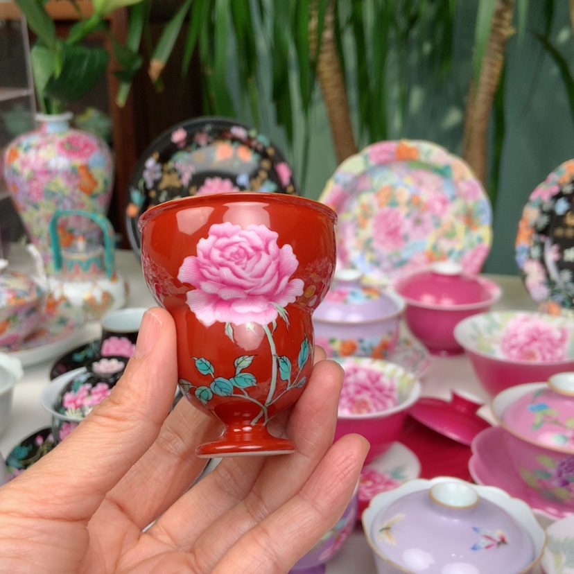 【闪购商品】宫墙红牡丹花一只