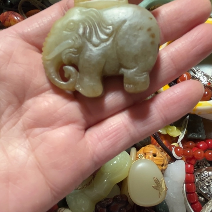 荣***2好的吧那明天再说咯明天