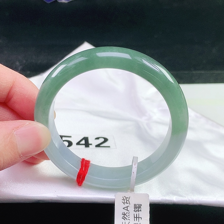 未镶嵌手镯翡翠542