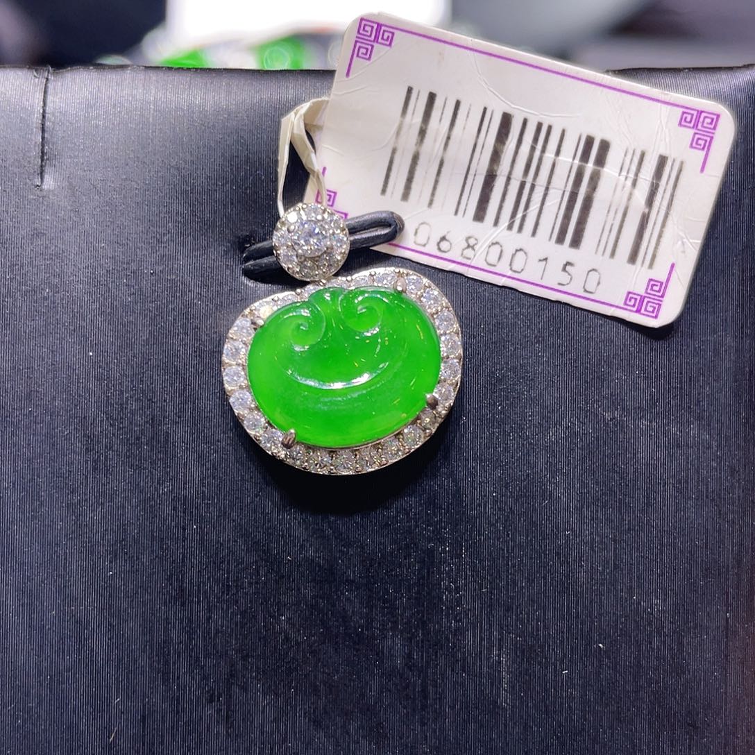 翡翠未镶嵌项链吊坠