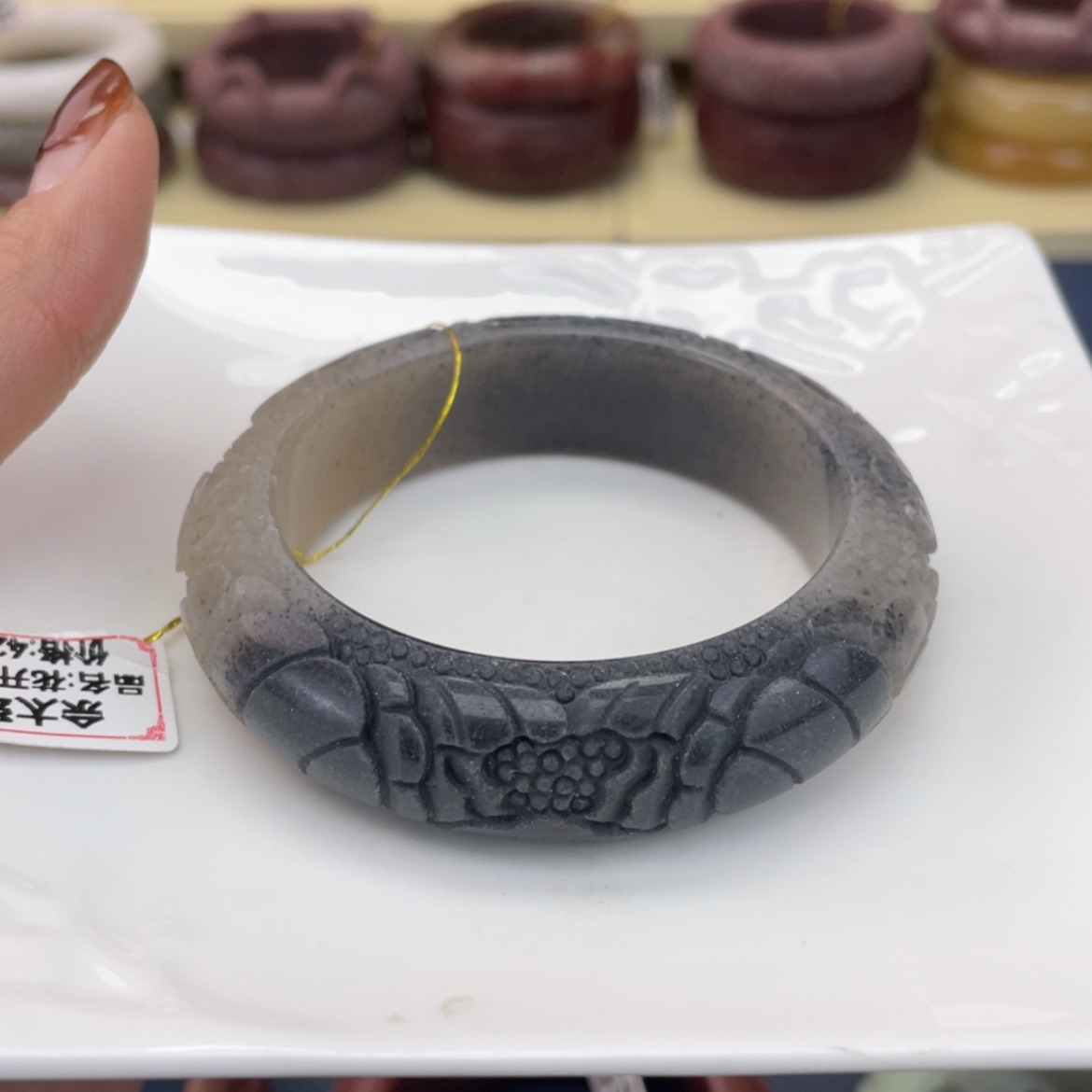 【闪购商品】石英质玉手镯未镶嵌C*C