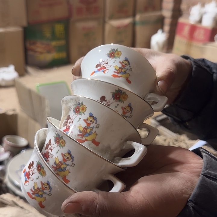 库存微瑕米老鼠杯五个