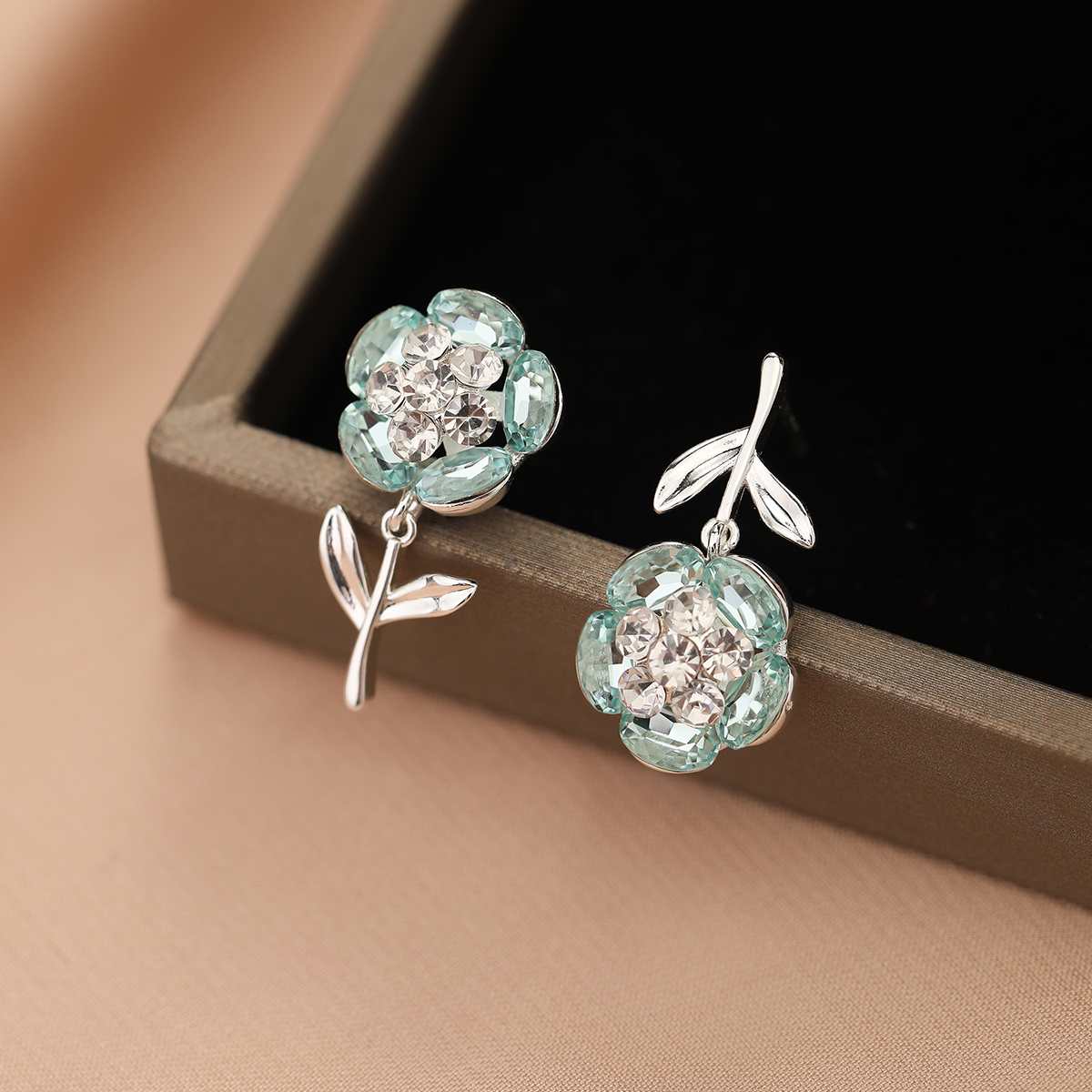 铜合金耳饰 Gooden岛家【冰雪薄荷】银针秋冬新款气质时尚个性耳环