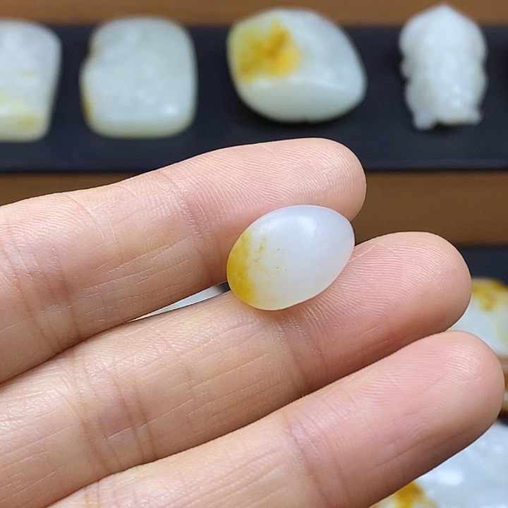 糖***甜和田玉未镶嵌颈饰
