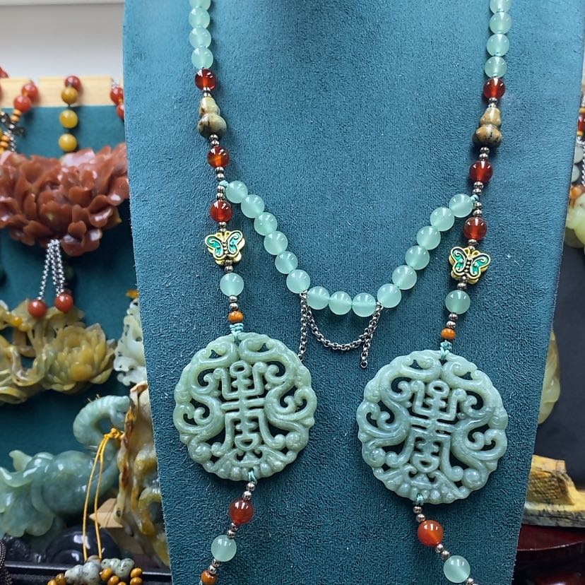 【闪购商品】蛇纹石玉吊坠未镶嵌