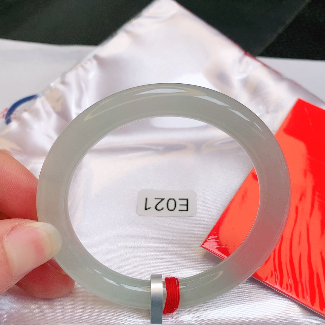 【闪购商品】翡翠手镯未镶嵌缅甸天然a货翡翠