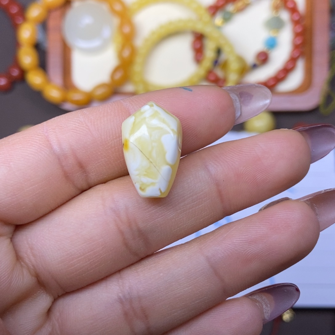 琥珀手链未镶嵌蜜蜡三通12微瑕