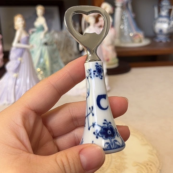 杯欧洲中古瓷器摆件