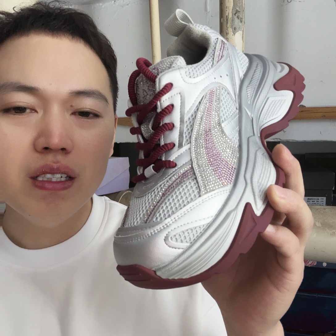 小***轩品味前线女士马丁鞋 40