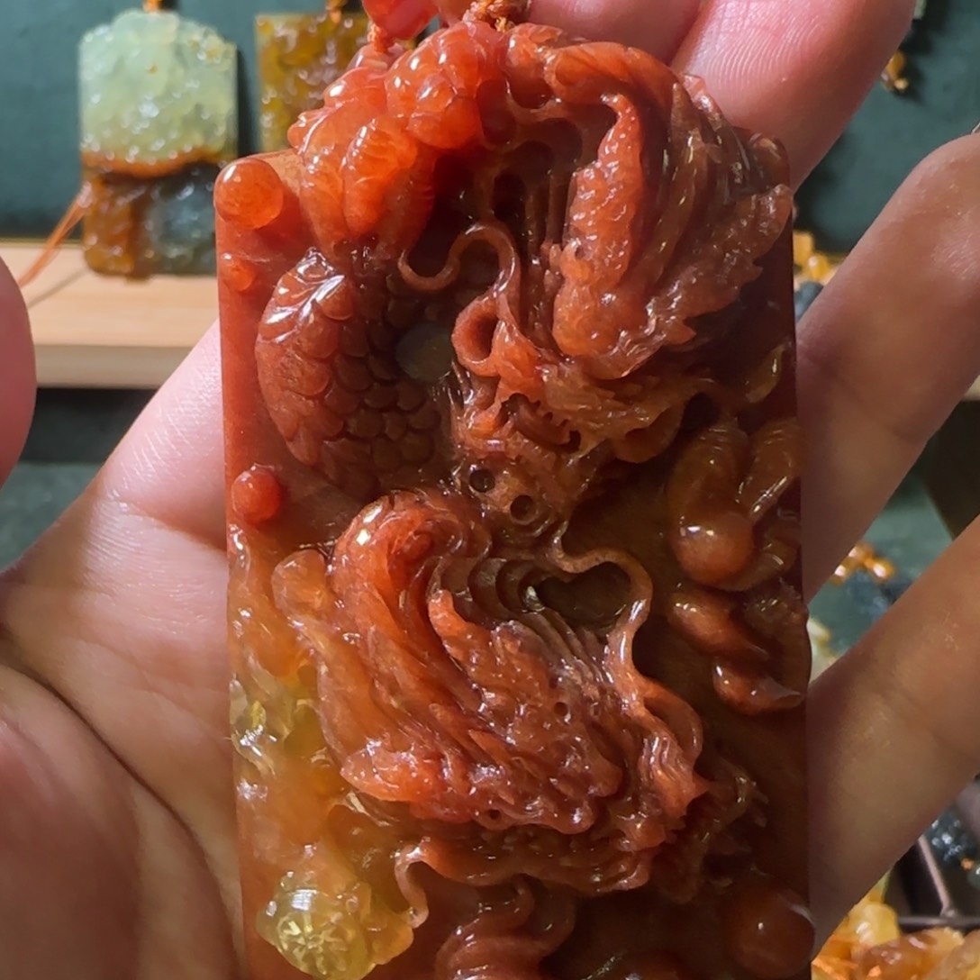 蛇纹石玉颈饰合金雨*农