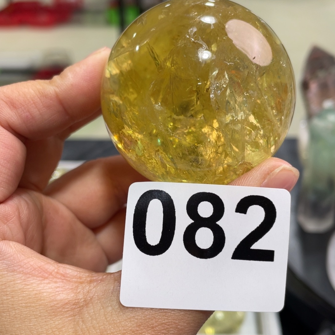 r***n大型摆件（非配饰）未镶嵌水晶金额320编码082