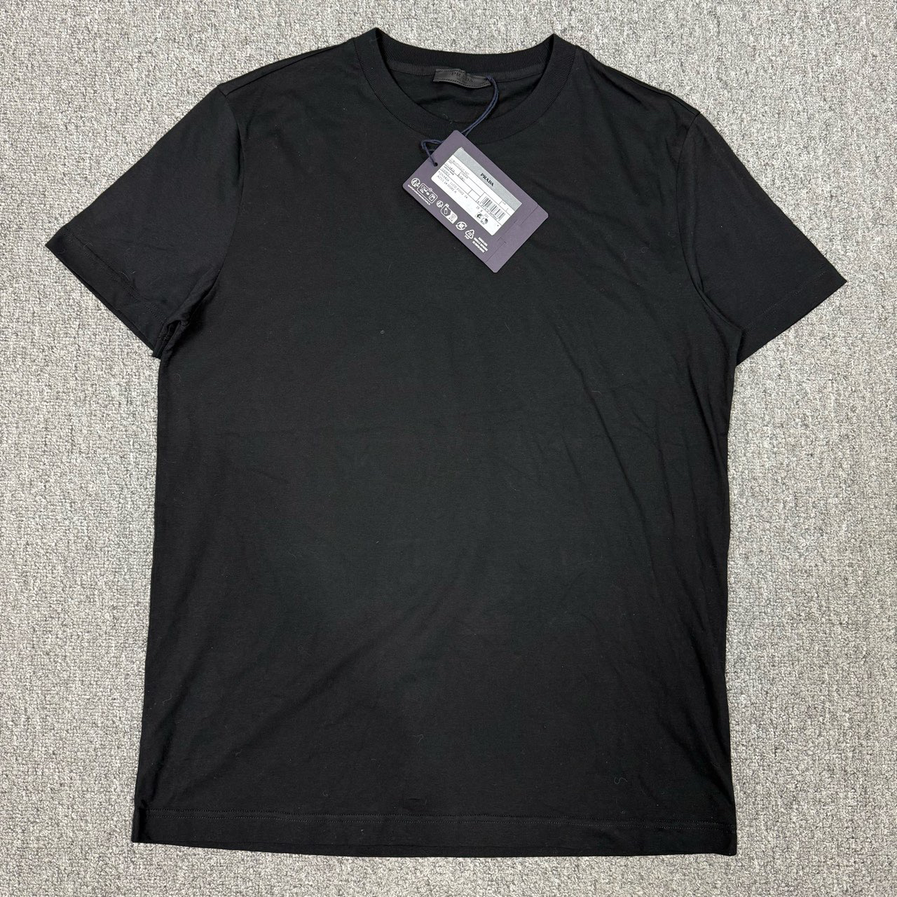 全新未使用 Prada/普拉达 12604108 新款黑色基础短袖带吊牌L码