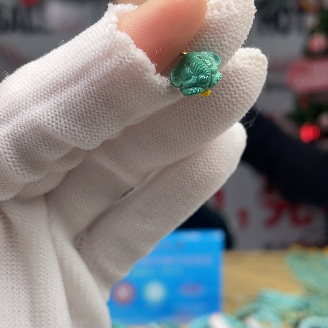 绿松石未镶嵌挂件