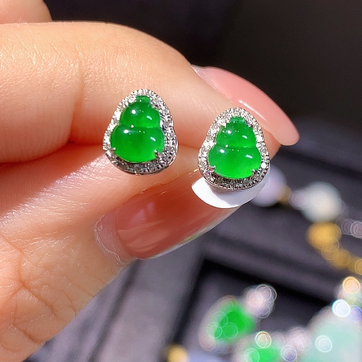 翡翠18K金镶嵌耳饰