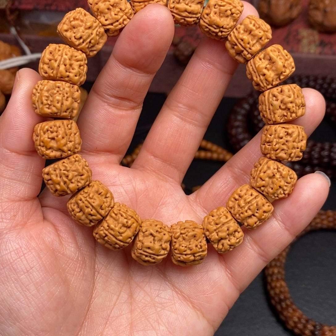 吊坠猴头核桃橄榄猴头