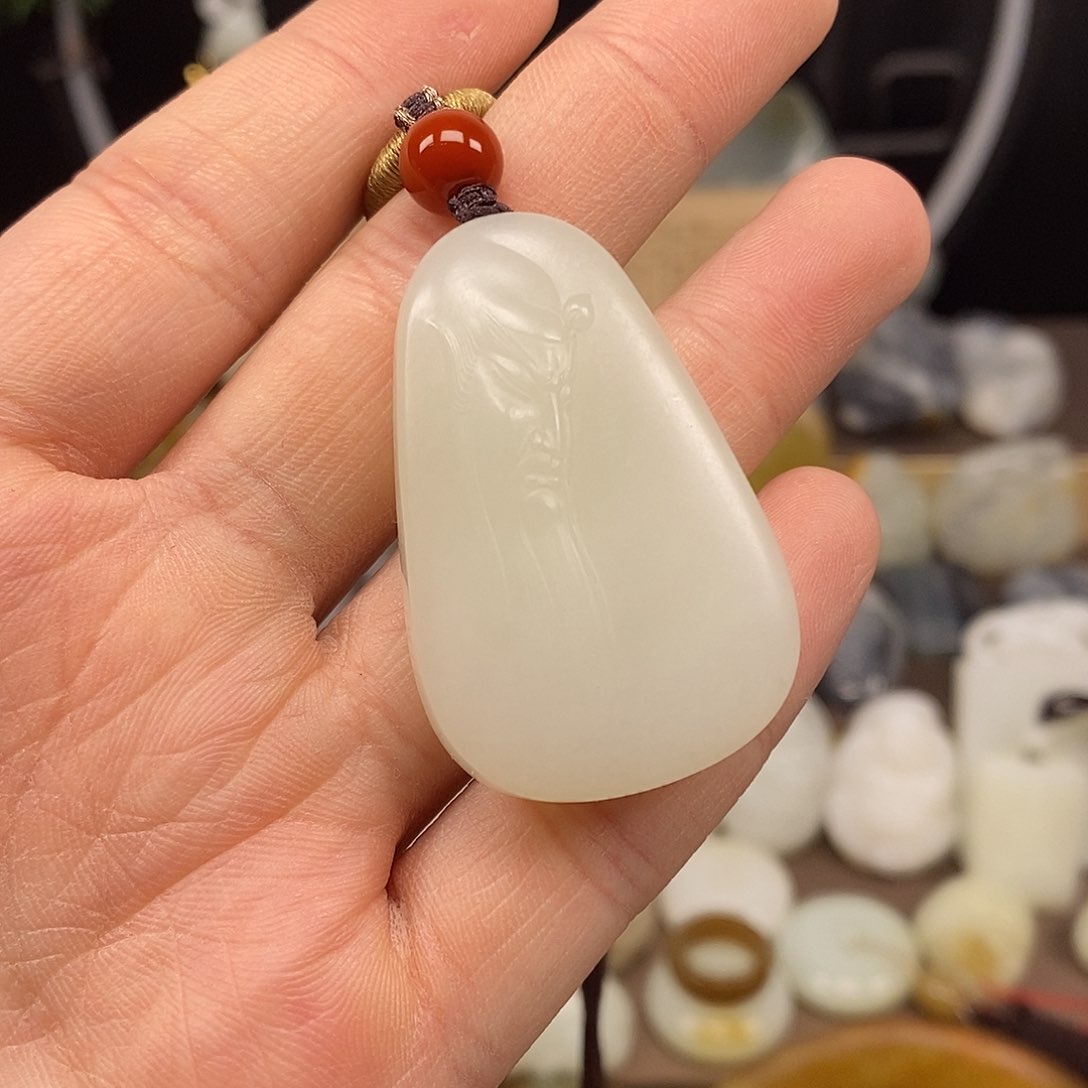 和田玉颈饰未镶嵌1