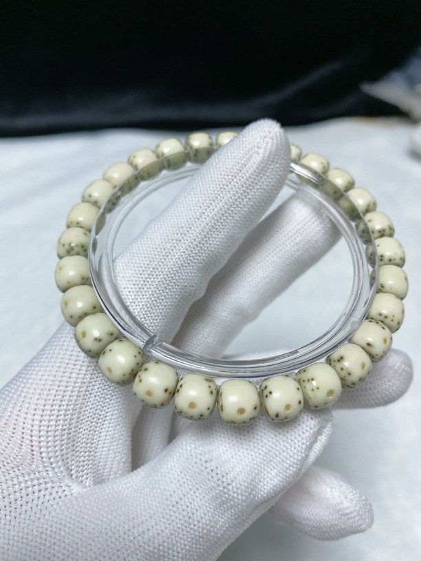 海南料原生态石玉料8×7骨瓷白正月通体星月菩提