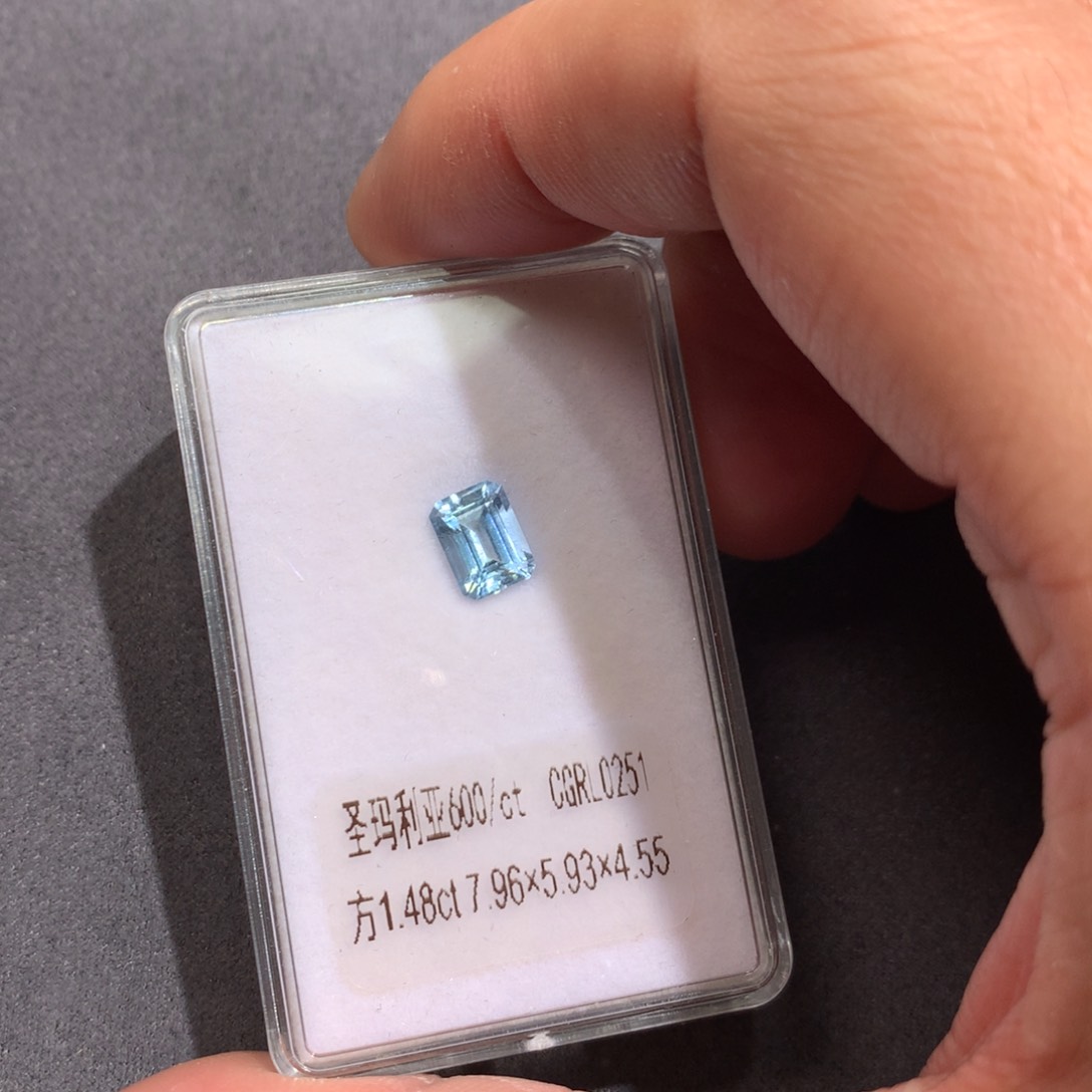 海蓝宝石裸石未镶嵌1.48克拉