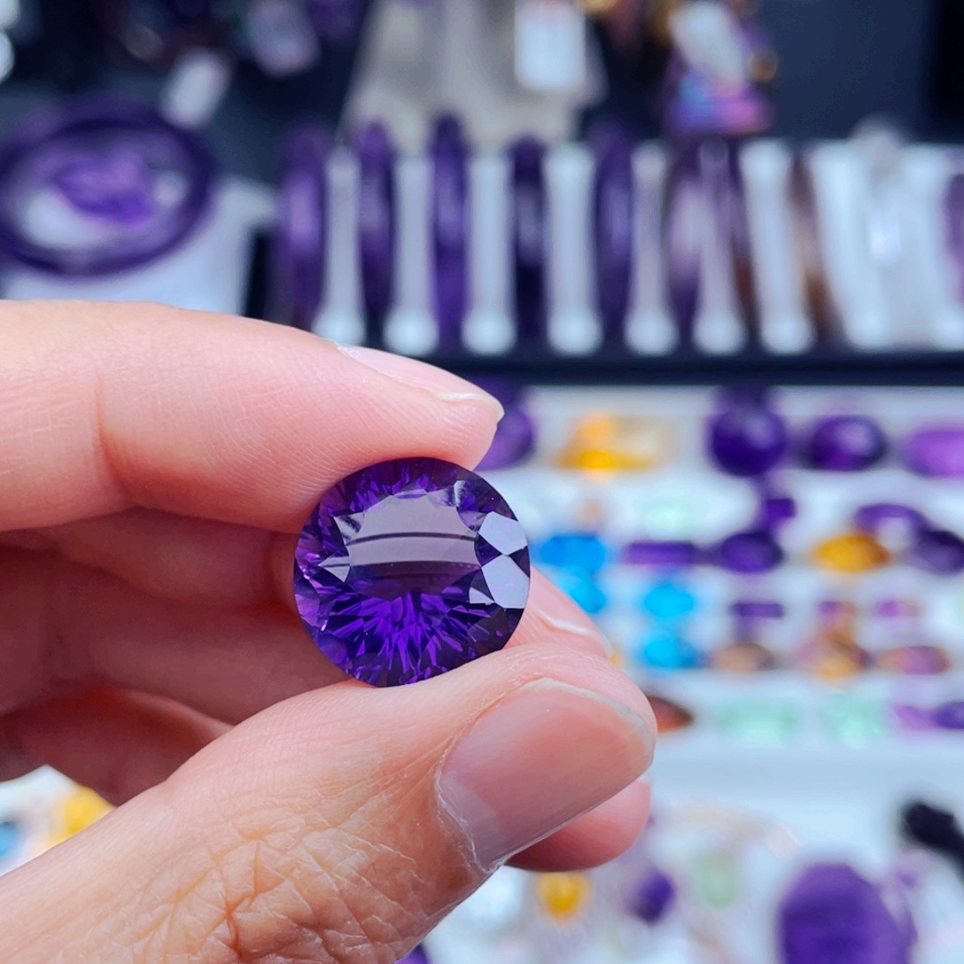 水晶工厂精品定制天然紫水晶未镶嵌海*儿