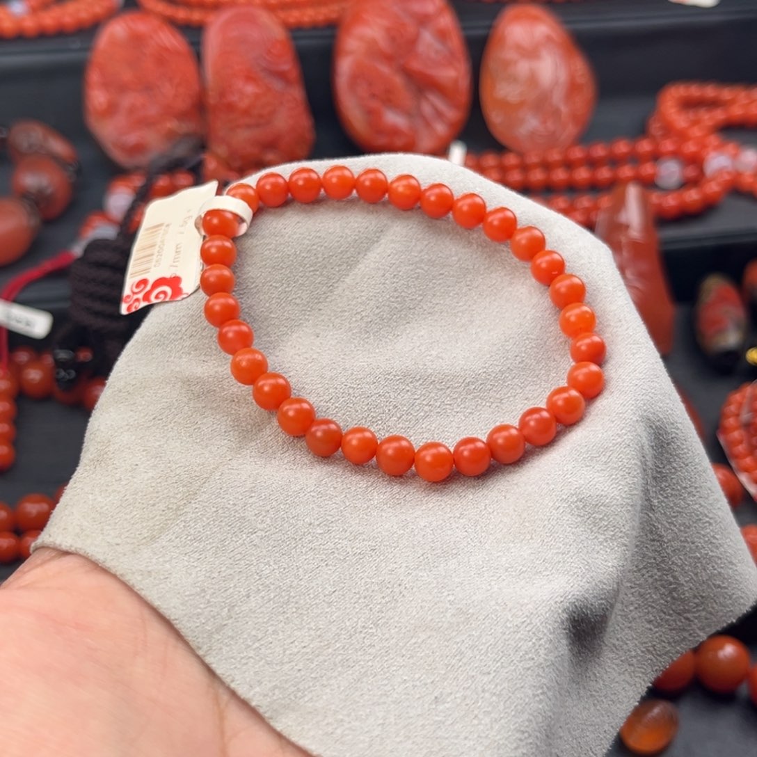 南红玛瑙未镶嵌手链