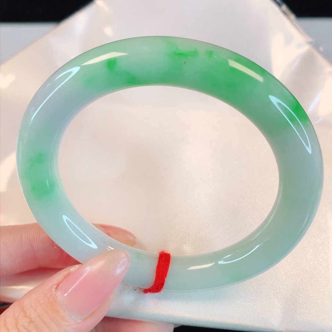 翡翠手镯未镶嵌5135翡翠