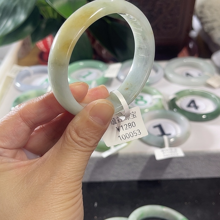 翡翠未镶嵌手镯纯天然缅甸翡翠手镯