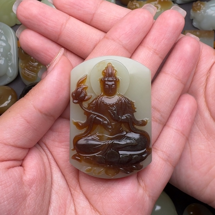 和田玉颈饰未镶嵌前*