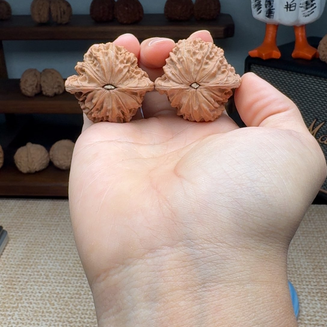 文玩核桃把件4109磨盘