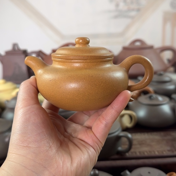 紫砂茶壶梨皮黄金段200cc
