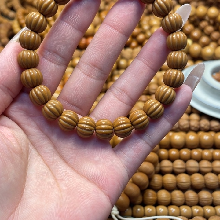 核桃微瑕瓜珠手串