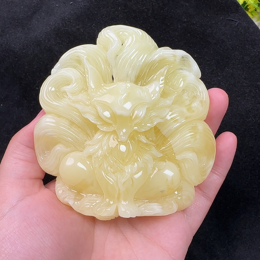 蜜蜡未镶嵌珠宝奇石