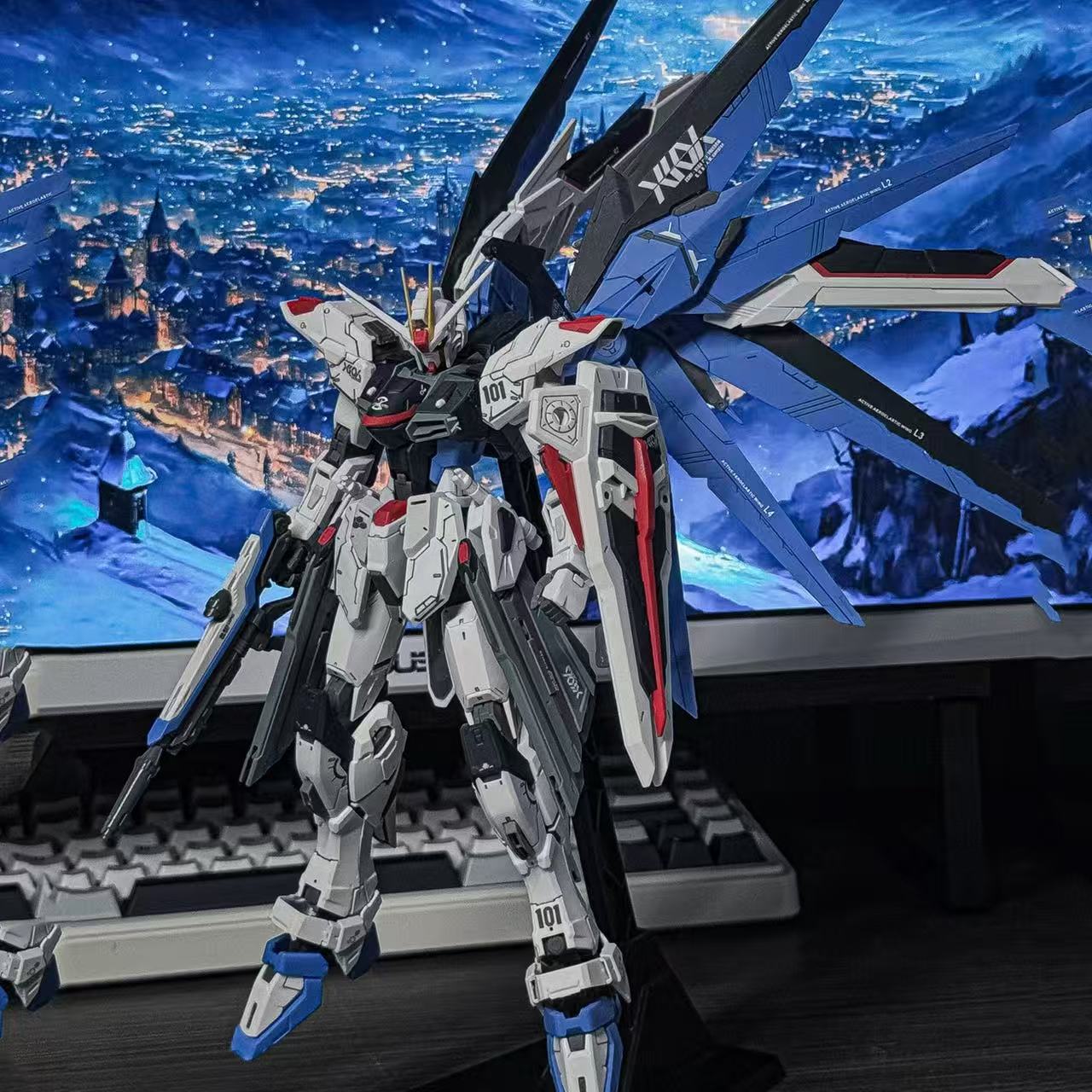 萌粒高达PG菲尼克斯完美独角兽能天使强袭自由拼接积木手办