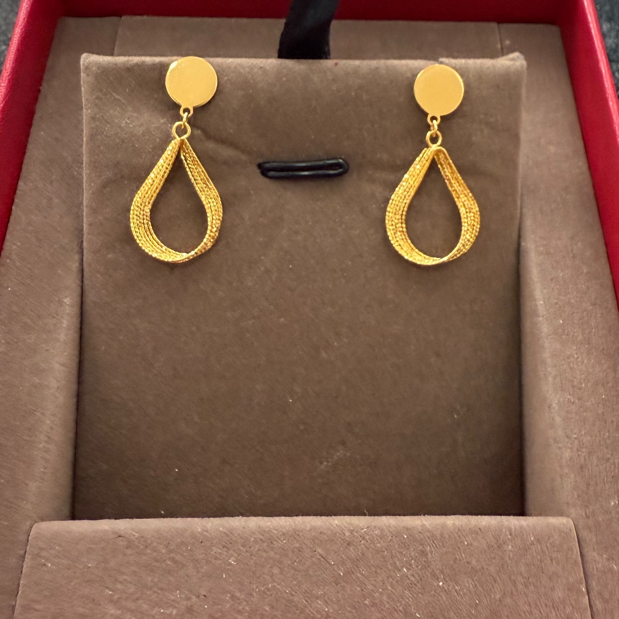 Chow Tai Seng/周大生金丝水滴足金七字针 2.82g 151号