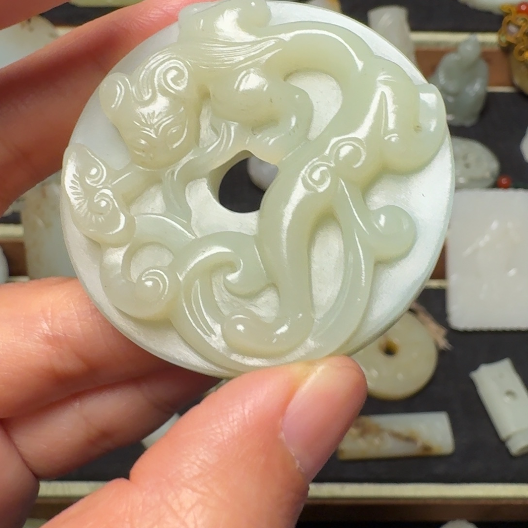 风***和田玉（糖玉）未镶嵌挂件