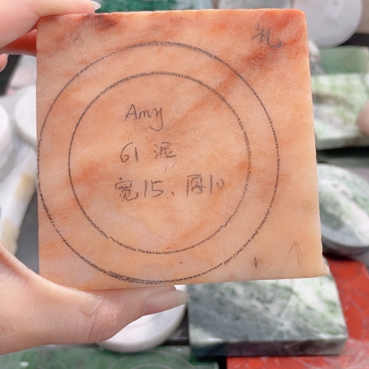 A***y石英质玉未镶嵌手镯定制