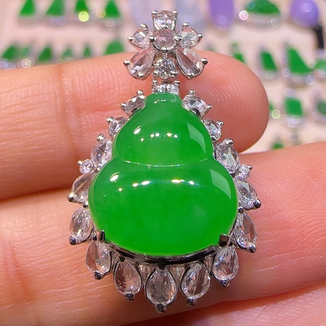 翡翠18K金镶嵌吊坠(不含链)