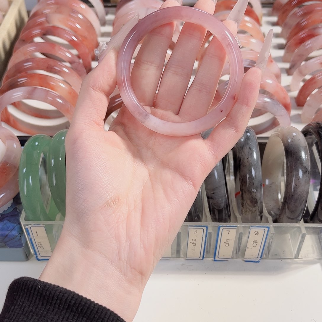 石英质玉未镶嵌手镯@***?