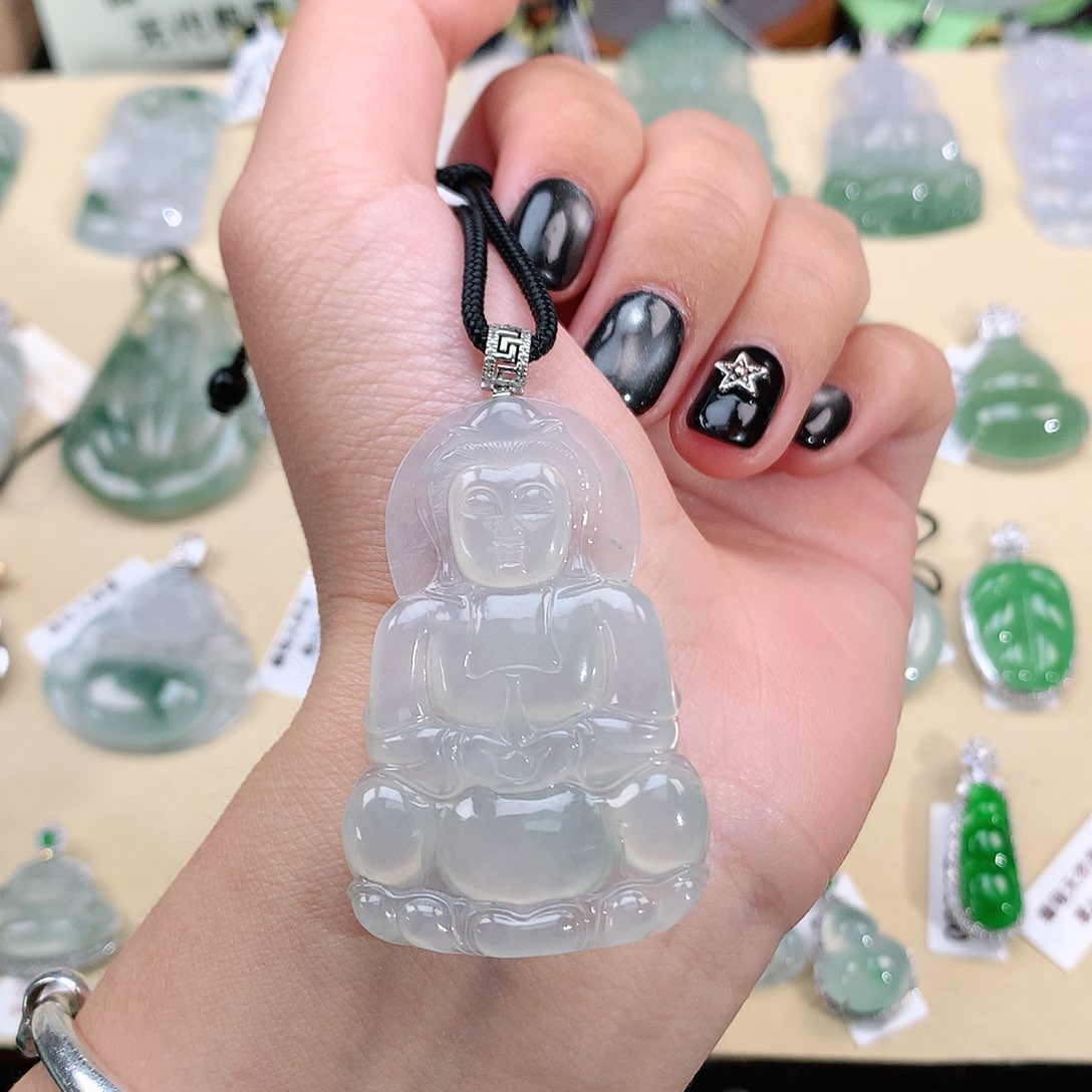 翡翠颈饰18K金镶嵌持***1观音