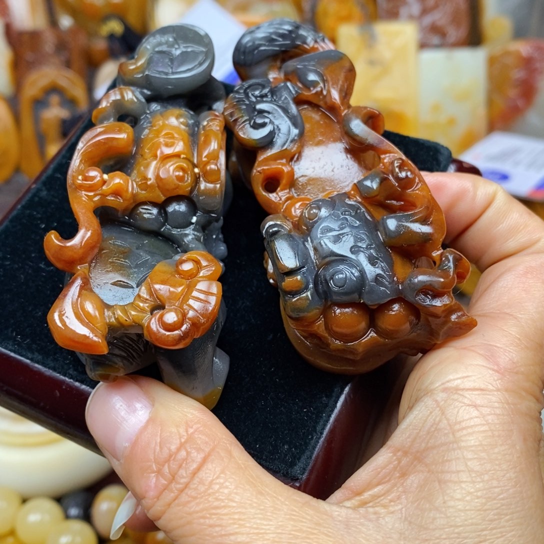 石英质玉颈饰未镶嵌