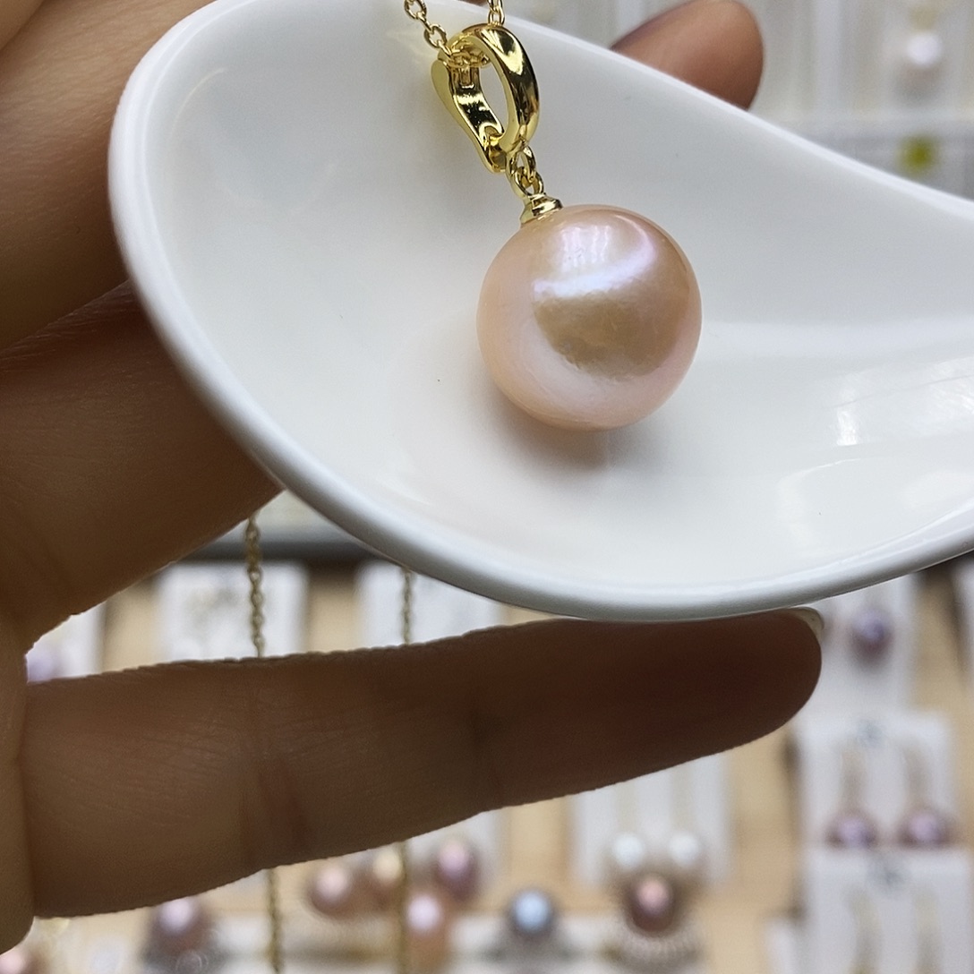 淡水珍珠颈饰合金