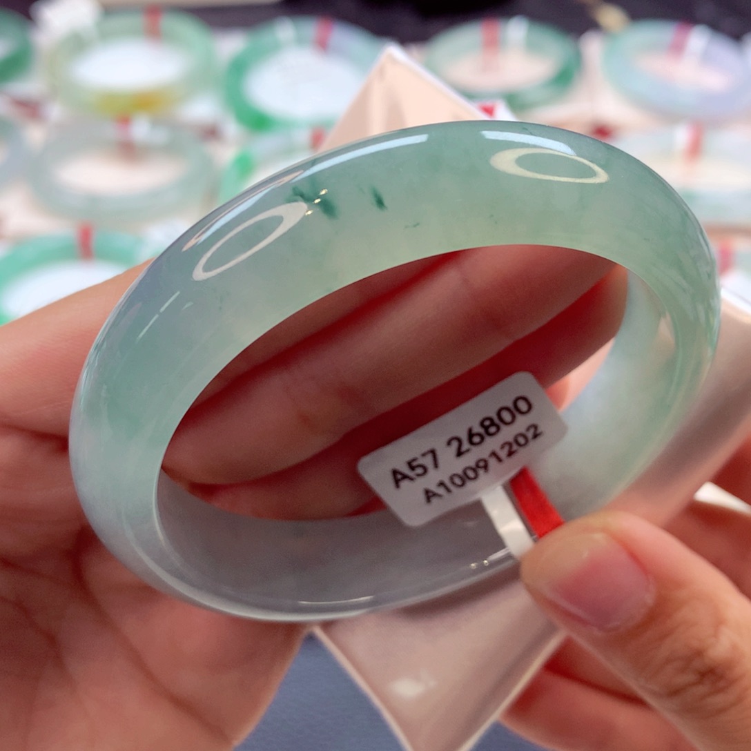 翡翠手镯未镶嵌@****火翡翠99