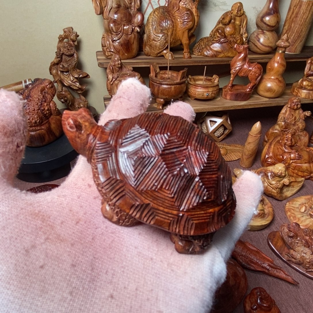 黄花梨/降香黄檀海南黄花梨乌龟手把件