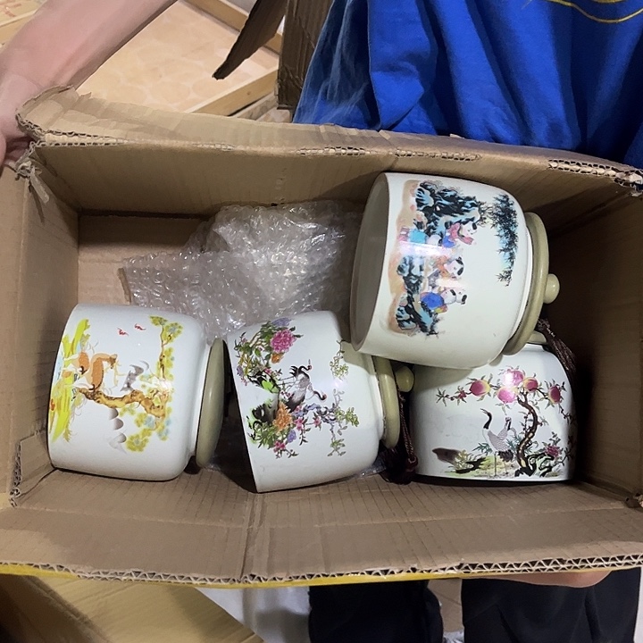 摆件各種器型高檔陶瓷茶葉罐