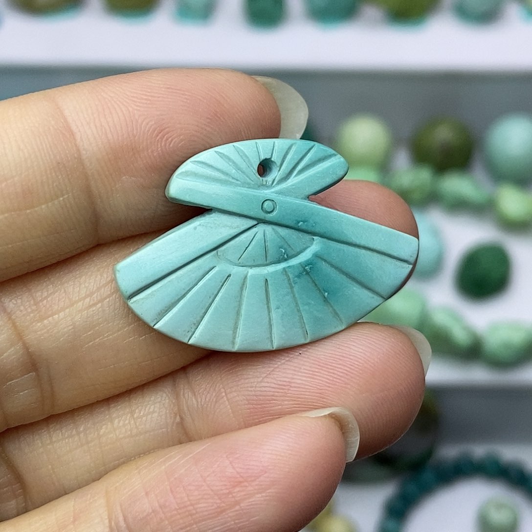 绿松石配饰未镶嵌