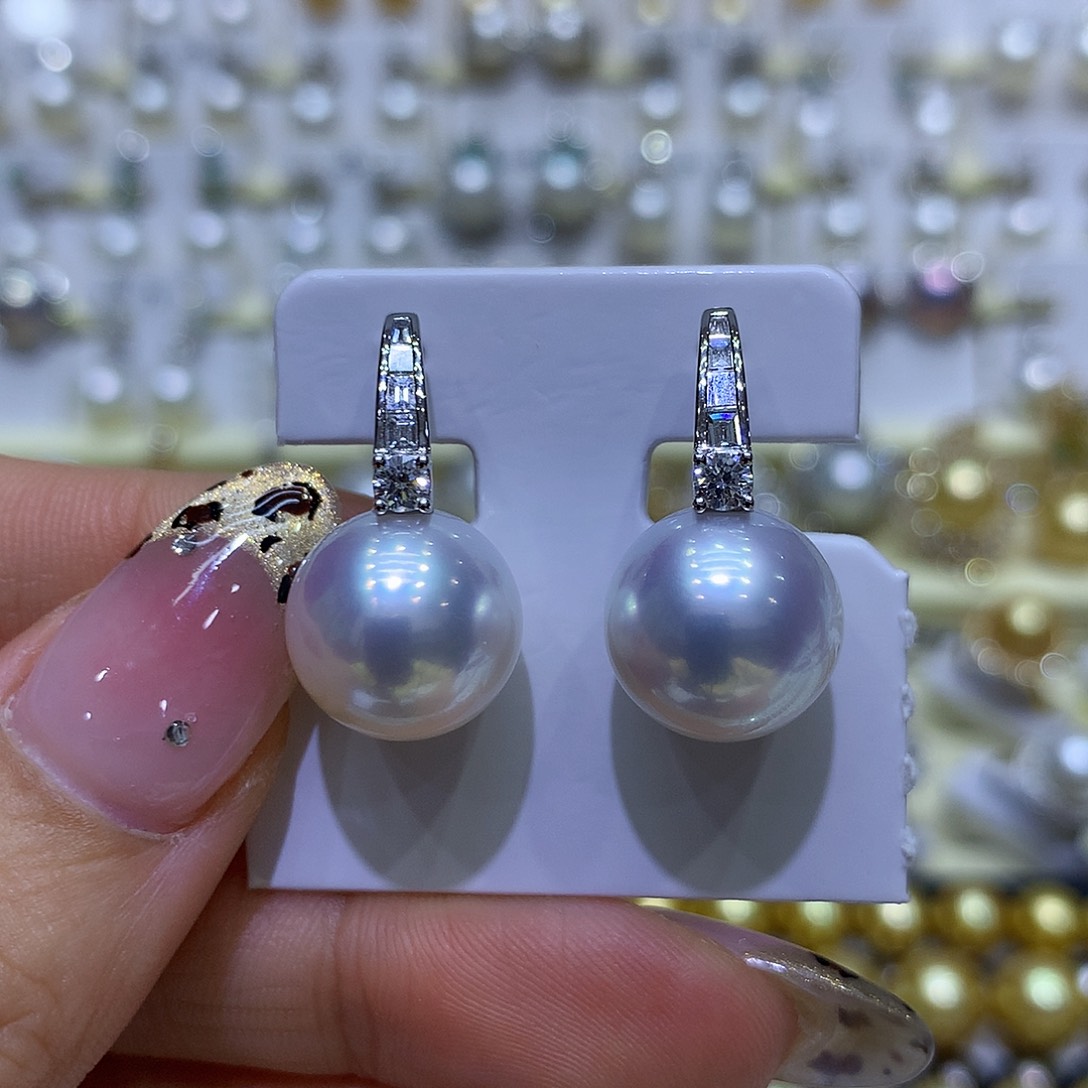 海水珍珠耳饰18K金镶嵌13mm澳白