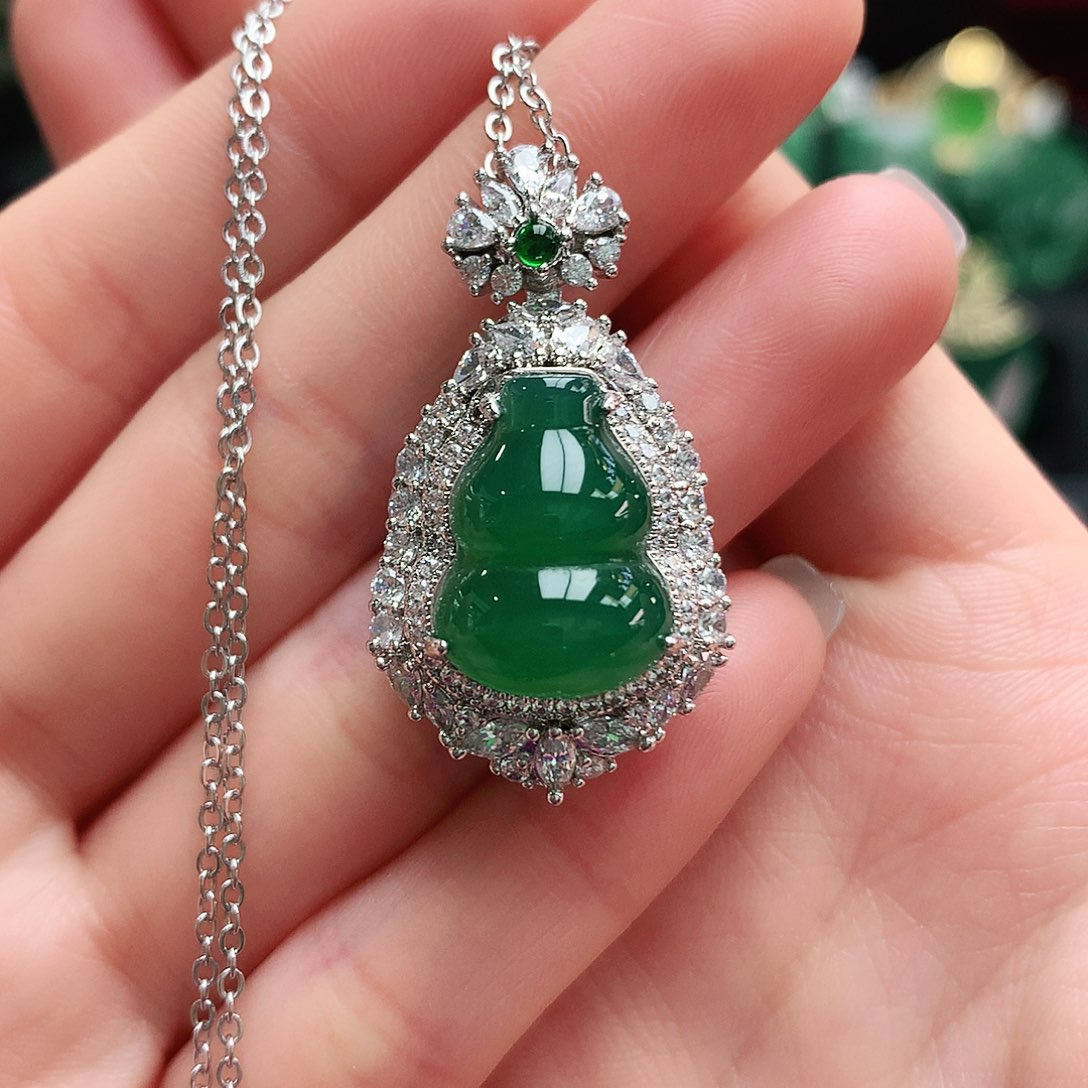 玛瑙/玉髓吊坠未镶嵌