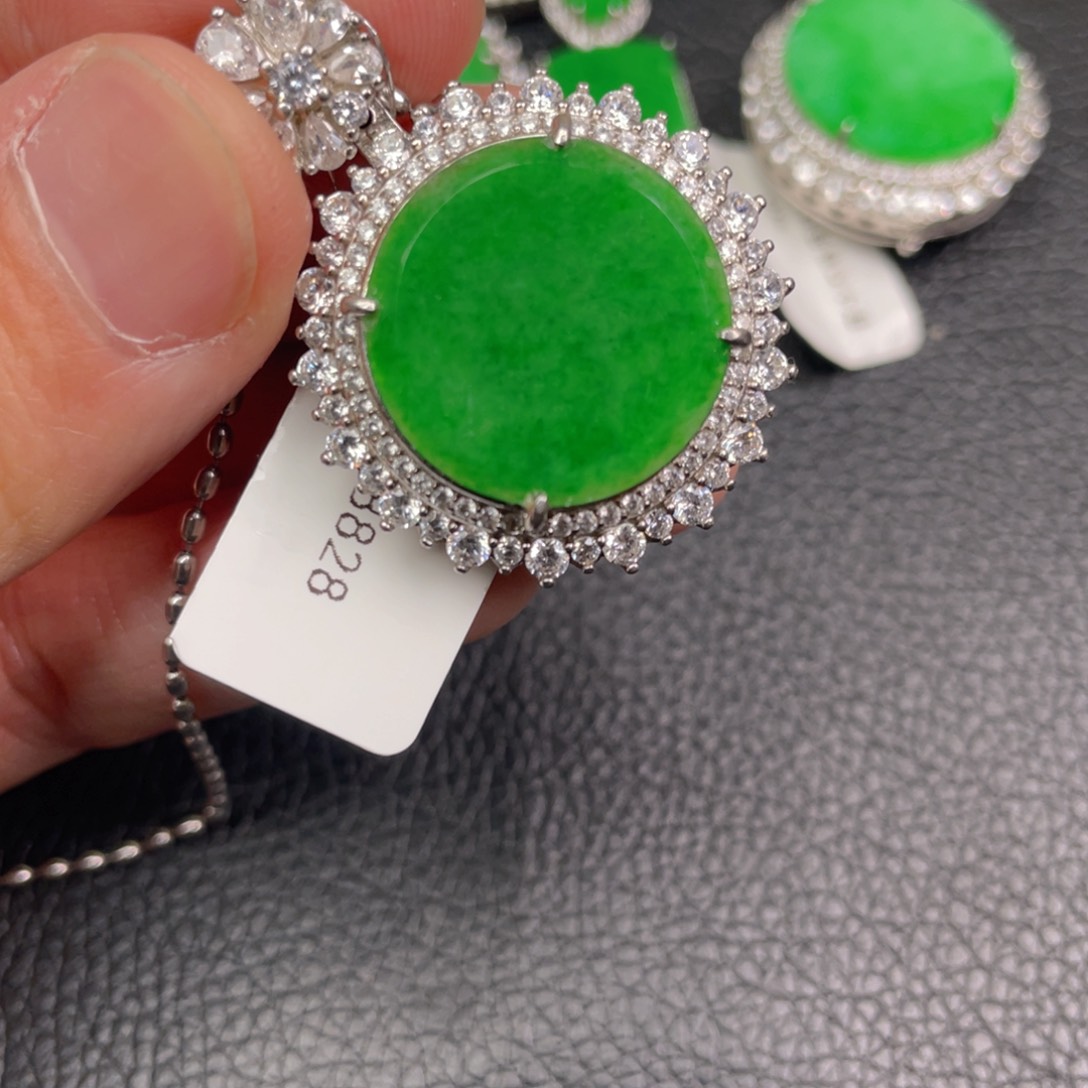 翡翠吊坠(不含链)银S925镶嵌