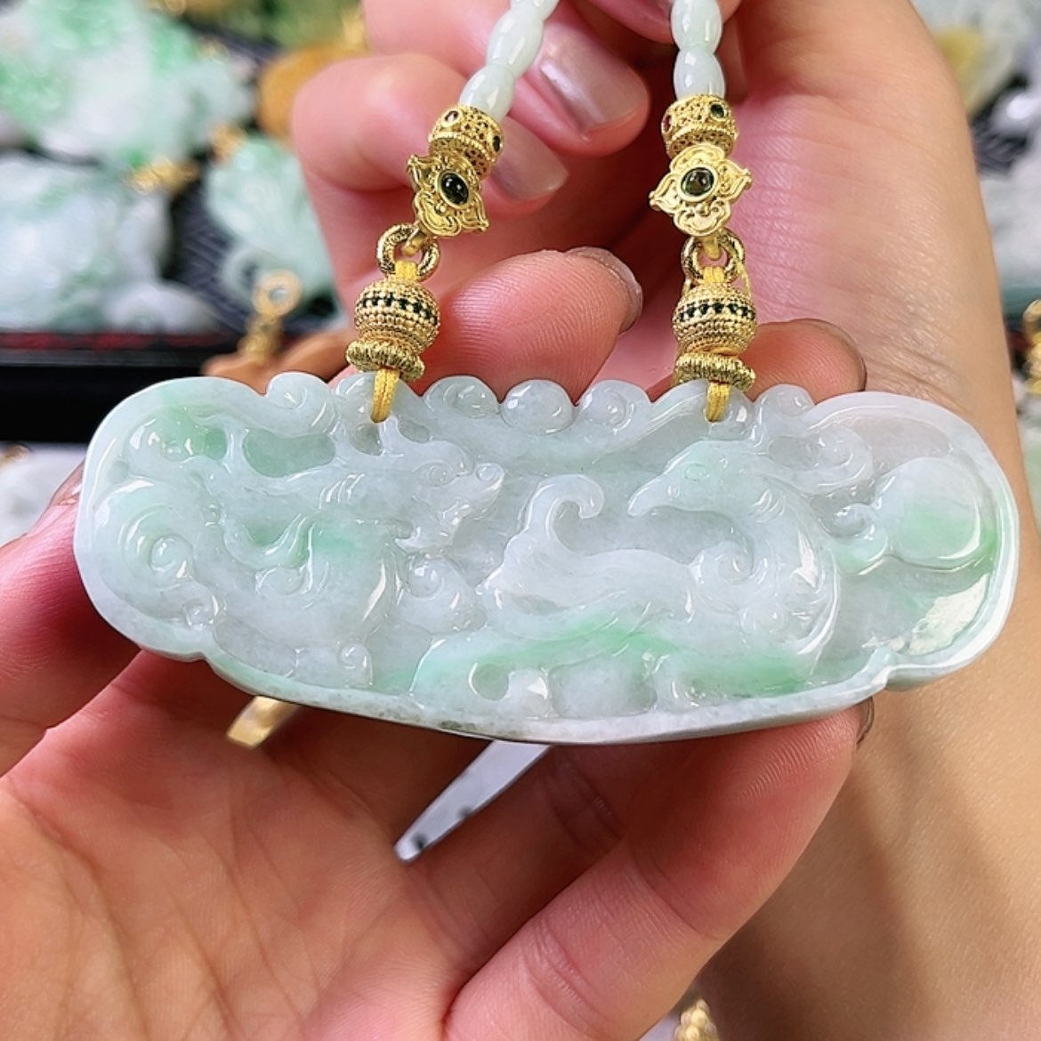 【闪购商品】翡翠颈饰未镶嵌挂件